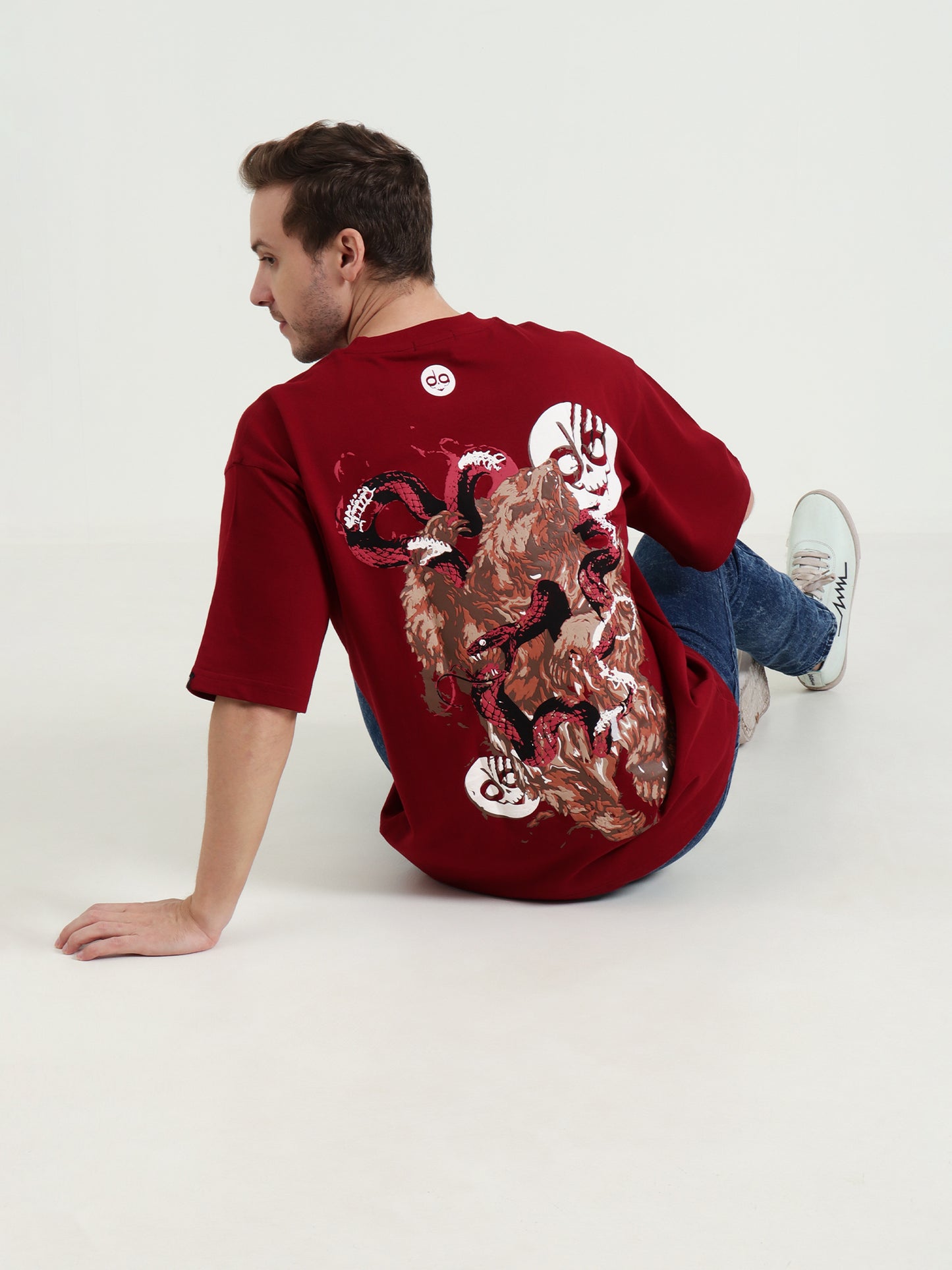 Bear & Python Fight  Oversized Red Unisex T-Shirt – Puff Print